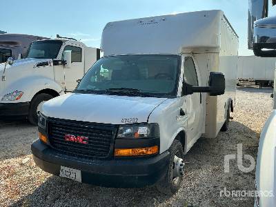2021 GMC  SAVANA 3500  4x2 (Inoperable)  Van Truck
