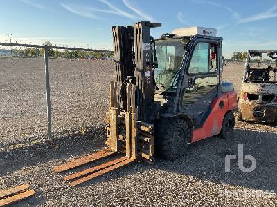 2019 TOYOTA 8FD40U 7500 lb Pneumatic Tire Forklift 2019 TOYOTA 8FD40U 7500 lb Pneumatic Tire Forklift
