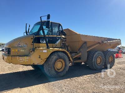2008 CAT 725 Articulated Dump Truck 2008 CAT 725 Articulated Dump Truck
