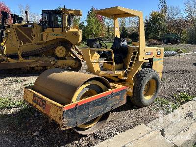 1998 HYPAC  C830B  Vibratory Roller
