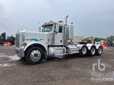 Photo of a 2007 Peterbilt 379