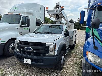 Photo of a 2018 Ford F-450