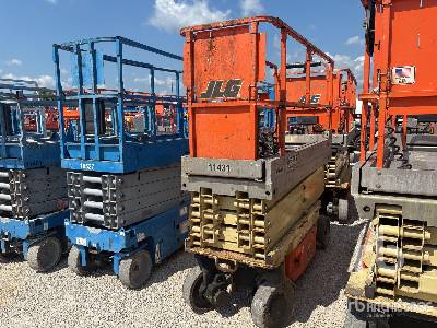 Photo of a 2013 JLG 2630ES
