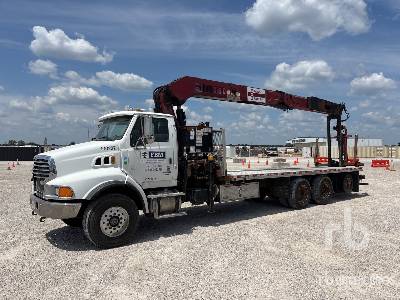 2007 STERLING  LT9500  Hiab 335 K-4 HiPro 8300 lb Arti ...  Boom Truck