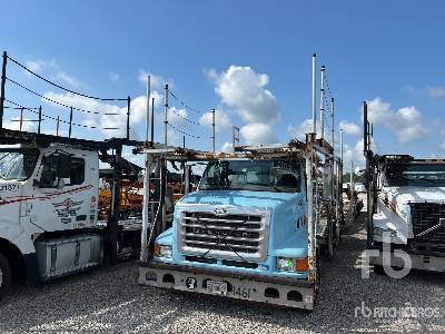 Photo of a 2004 Sterling LT9500