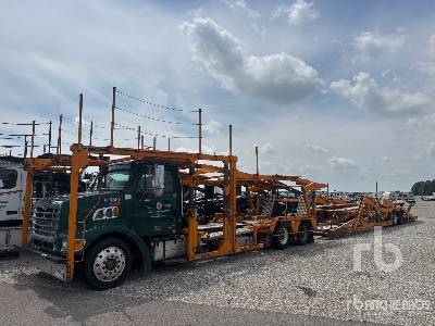 Photo of a 2007 Sterling LT9500