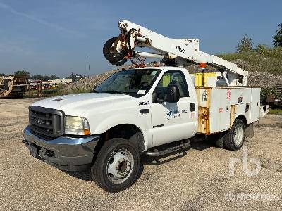 Photo of a 2003 Ford F-550