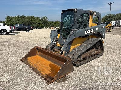 Photo of a 2014 John Deere 333E