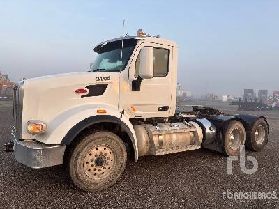 Photo of a 2016 Peterbilt 567