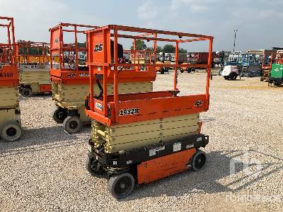 Photo of a 2019 JLG 1932R