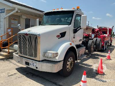 Photo of a 2018 Peterbilt 567
