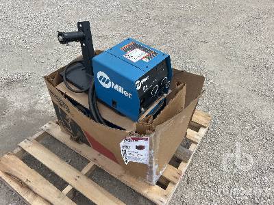 Photo of a 2000 Miller XMT304