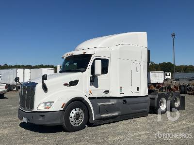 Photo of a 2017 Peterbilt 579