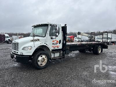 Photo of a 2014 Freightliner M2 106