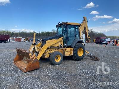 Photo of a 2005 John Deere 410G