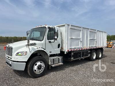Photo of a 2016 Freightliner M2 106