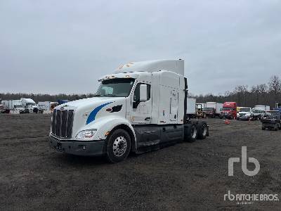 Photo of a 2018 Peterbilt 579