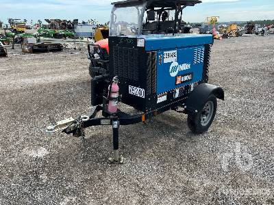 Photo of a 2020 Miller BIG BLUE 400