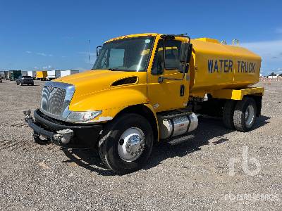 Photo of a 2018 International 4300 SBA