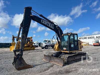Photo of a 2013 John Deere 135D