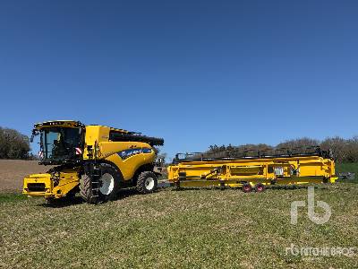 Photo of a 2022 New Holland CR8.90 REVELATI