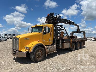 Photo of a 2010 Kenworth T-800