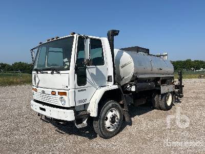 Photo of a 2003 Sterling SC8000