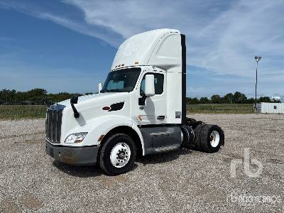 2016 PETERBILT  579  4x2  Truck Tractor (S/A)