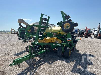 Photo of a 2012 John Deere 1990S
