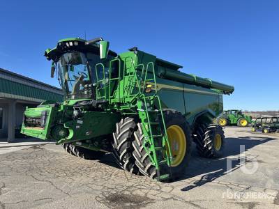 Photo of a 2024 John Deere X9 1000