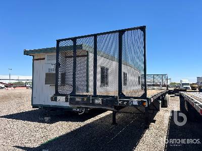Photo of a 2000 Utility FS2CHS