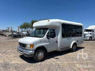 2003 FORD  E-350  4x2 12-Seat Mini  Bus