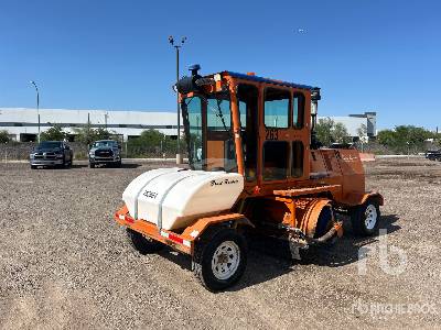 Photo of a 2005 Broce Broom RJ350