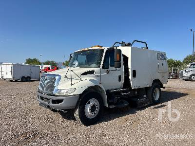 Photo of a 2013 International 4300M7 SBA