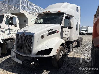 Photo of a 2023 Peterbilt 579