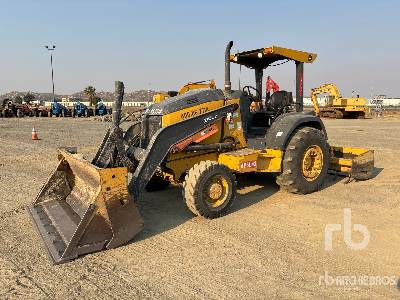 Photo of a 2015 John Deere 210LEP
