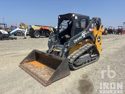 Photo of a 2022 John Deere 317G