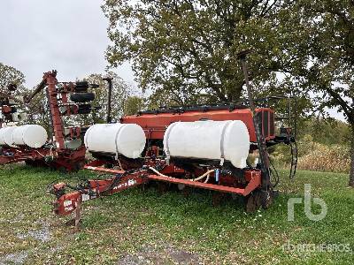 WHITE 6800 6 Row No-Till Seed Drill WHITE 6800 6 Row No-Till Seed Drill