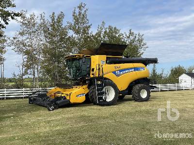 Photo of a 2020 New Holland CR9.90