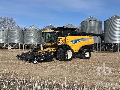 Photo of a 2012 New Holland CX8070