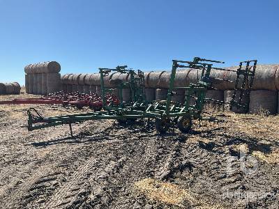 Photo of a  John Deere 1600