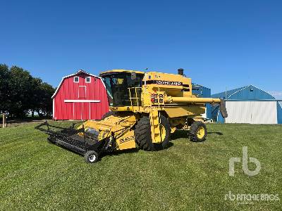 1996 NEW HOLLAND  TR98  Combine