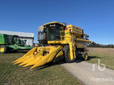 Photo of a 2001 New Holland TR89