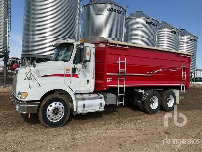 Photo of a 2005 International 9200I