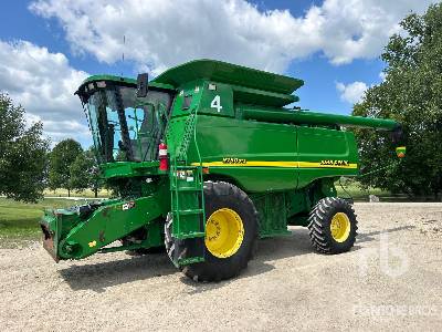 Photo of a 2001 John Deere 9750 STS