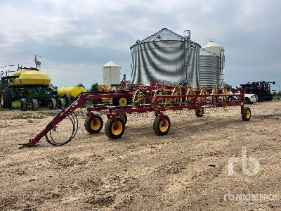 2013 NEW HOLLAND  HT154  25 ft 14 Wheel  Hay Rake