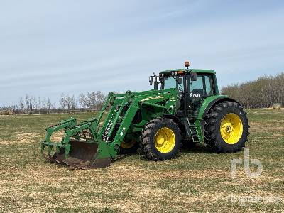 Photo of a 2004 John Deere 7320