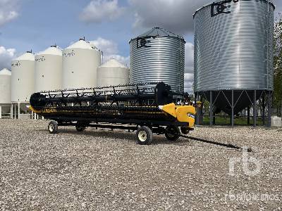 Photo of a 2014 New Holland 880CF-35 SUPERF