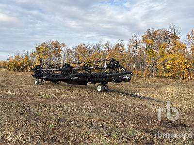 2010 MACDON D60D 40 ft Draper Header 2010 MACDON D60D 40 ft Draper Header