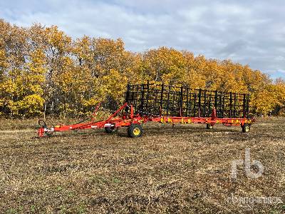 2014 BOURGAULT  7200  84 ft Heavy  Harrows